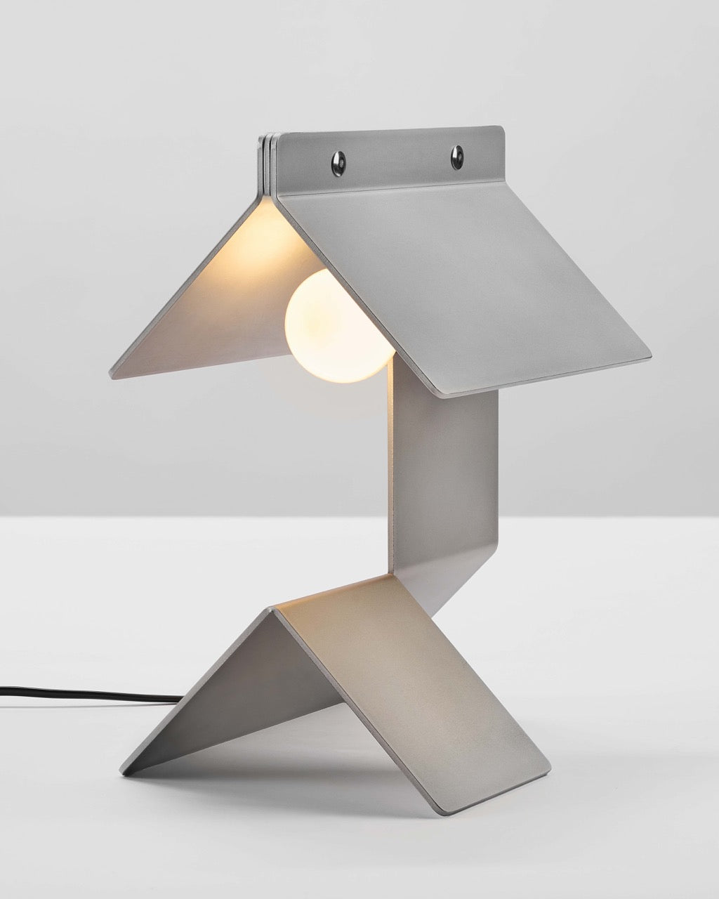 KWTFE Lamp