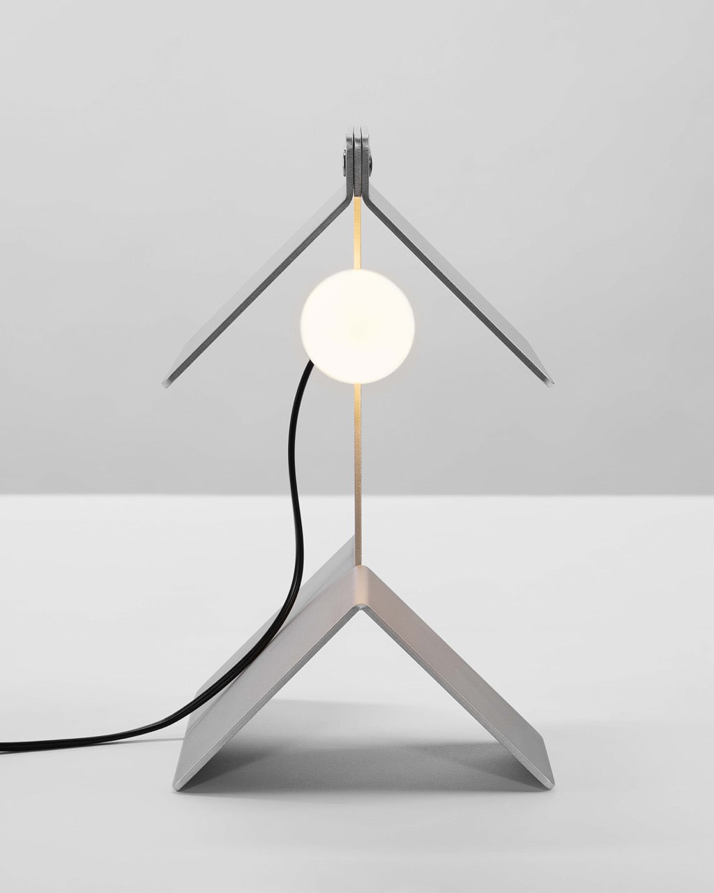 KWTFE Lamp